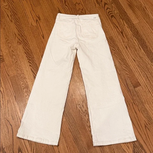Elegant Cream Wide-Leg Jeans 7/28 - Picture 4 of 4